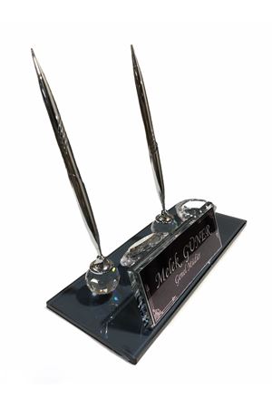 SİYAH KRİSTAL MASA ÜSTÜ İSİMLİĞİ